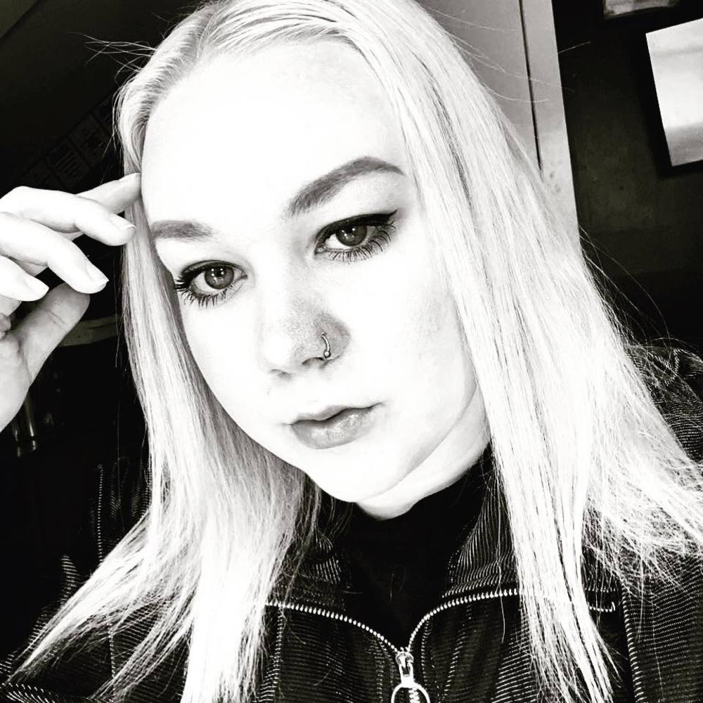Meet your Posher, Victoria